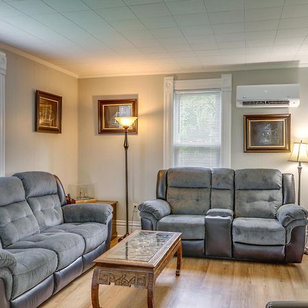 Welcoming Port Clinton Vacation Rental! エクステリア 写真