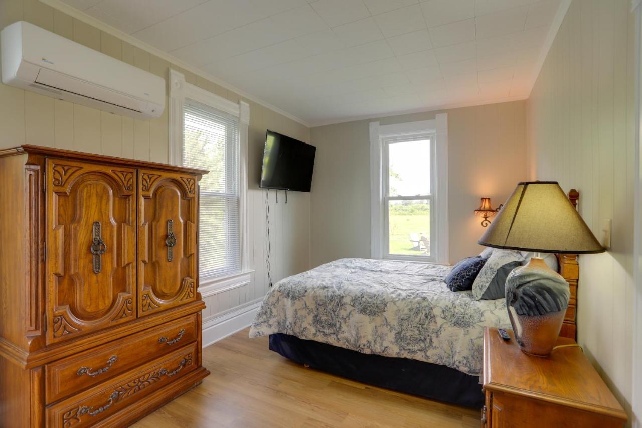 Welcoming Port Clinton Vacation Rental! エクステリア 写真