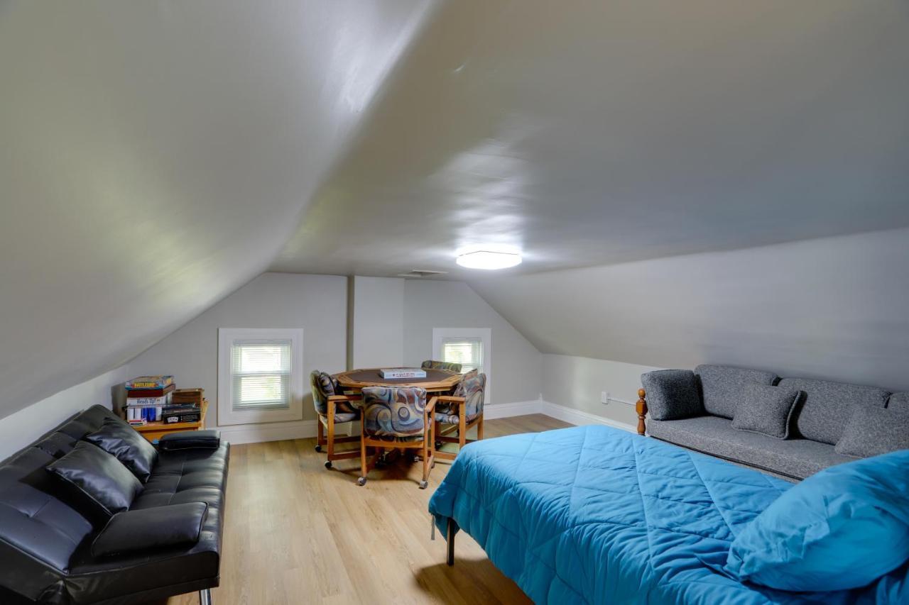 Welcoming Port Clinton Vacation Rental! エクステリア 写真