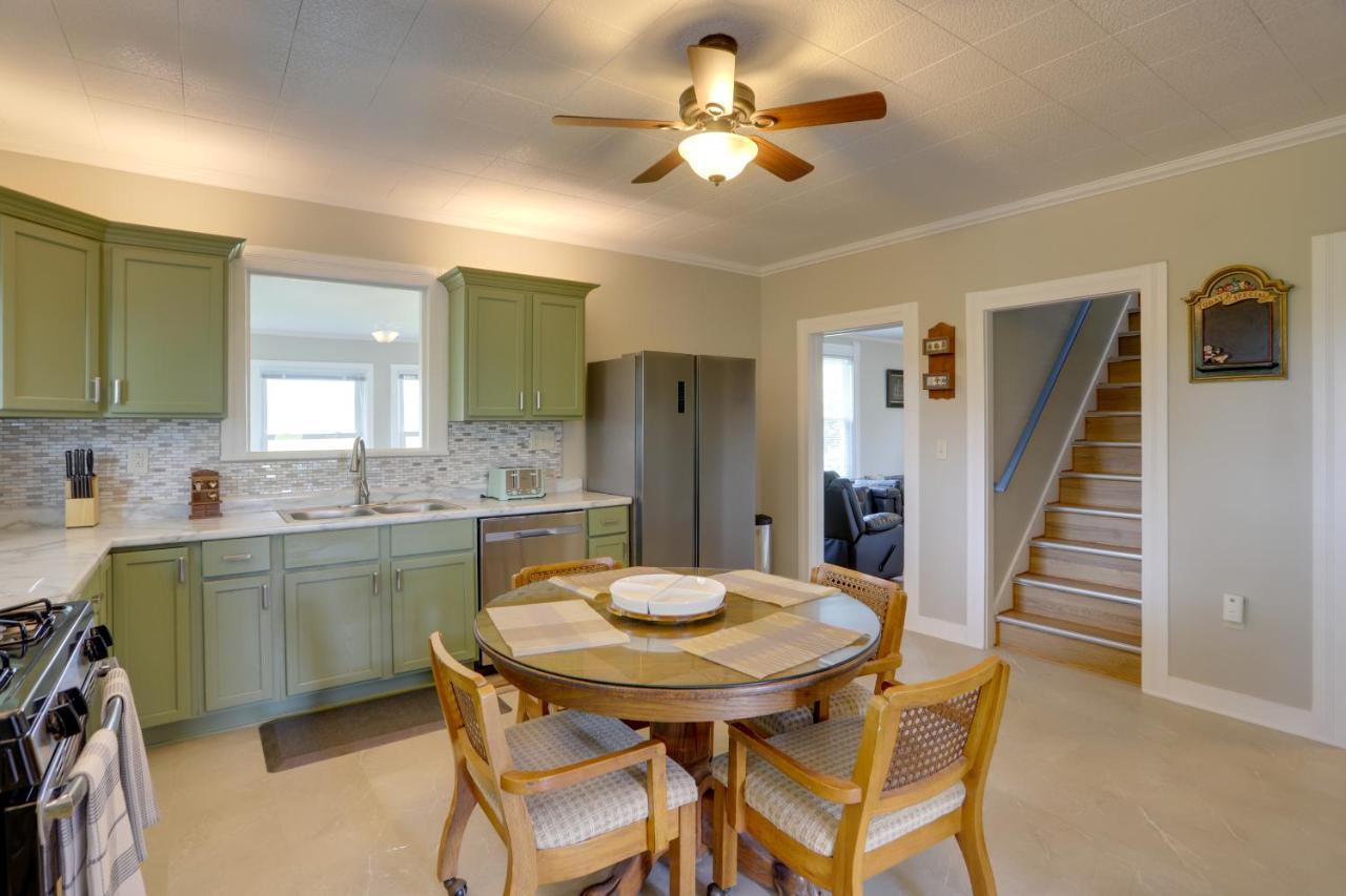 Welcoming Port Clinton Vacation Rental! エクステリア 写真