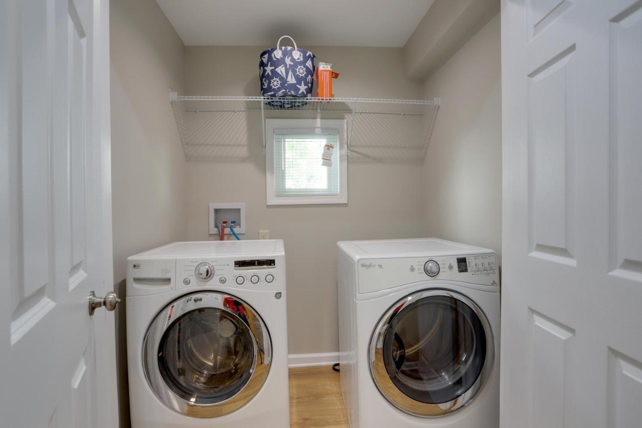 Welcoming Port Clinton Vacation Rental! エクステリア 写真